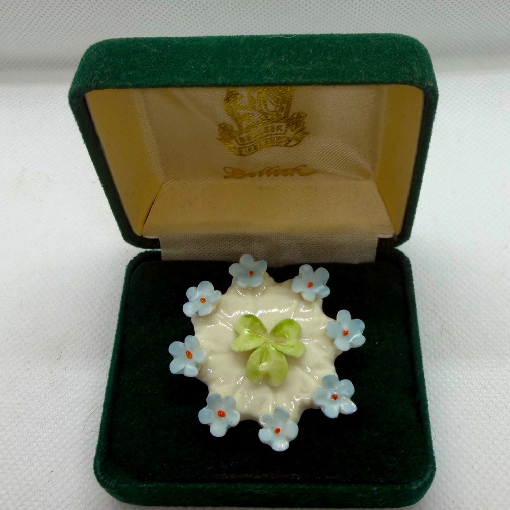 1923 Rare Vintage Belleek Ireland Porcelain Forget Me Not Flower Pin Brooch